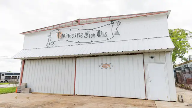 4824 Pontchartrain Dr thumbnail 4