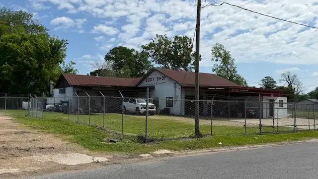331 E Jefferson St thumbnail 2