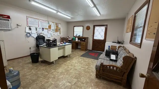 331 E Jefferson St thumbnail 4
