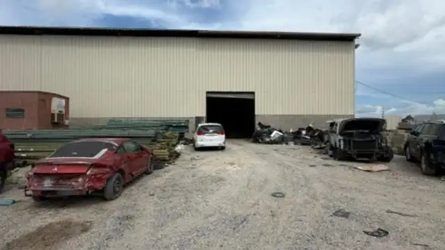2402 Engineers Rd thumbnail 4
