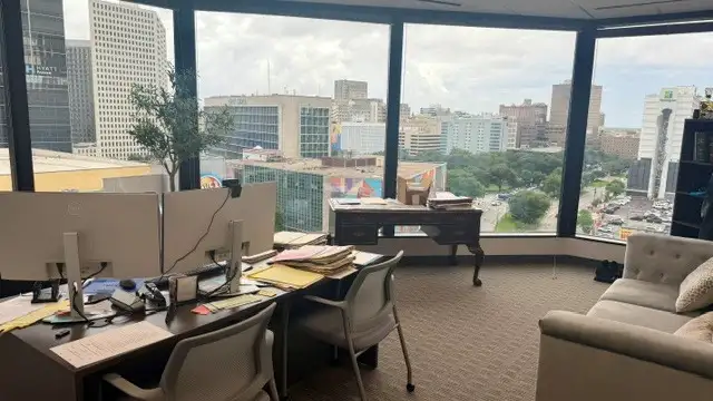 Suite 1025 - Energy Centre thumbnail 2