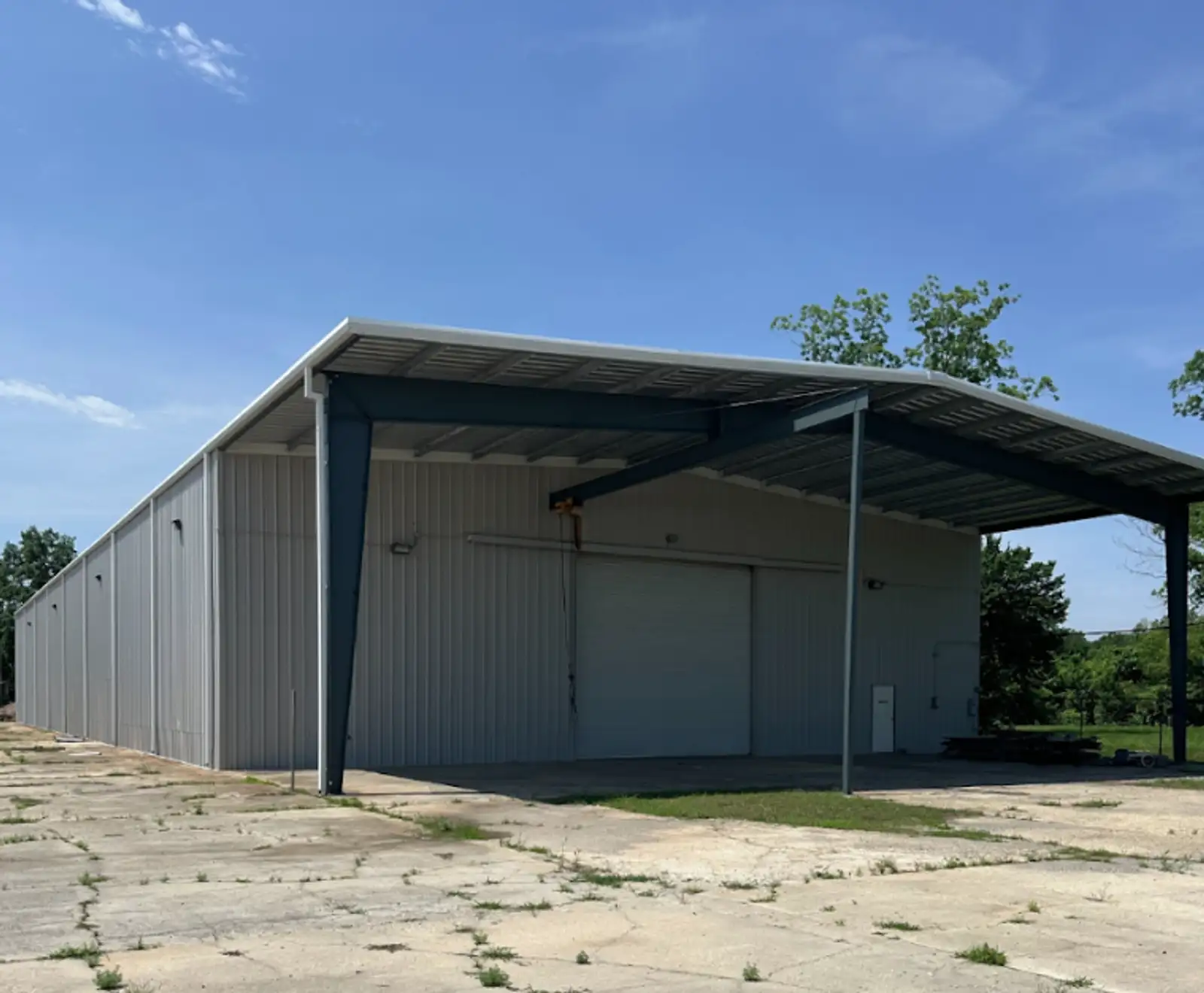 +/- 20,000 SF Warehouse - Warehouses for Lease