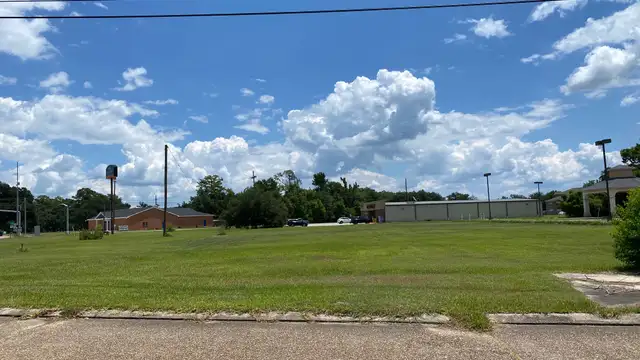 1055 Bayou Black Dr thumbnail 3