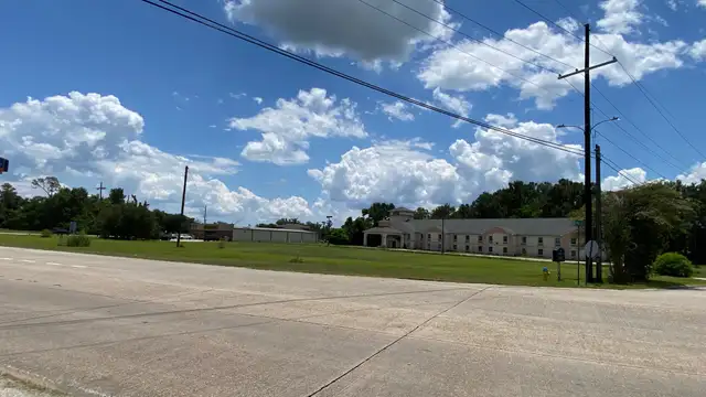 1055 Bayou Black Dr thumbnail 4