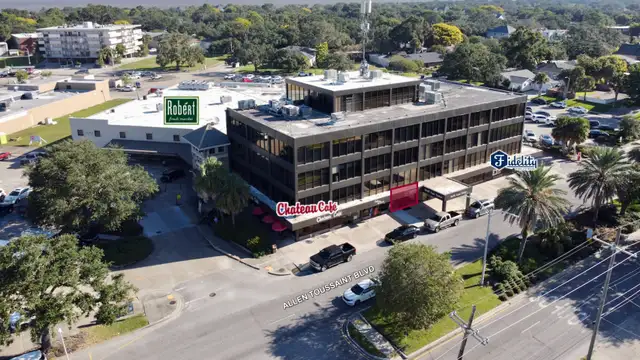 Lakeview Ground Floor Retail thumbnail 2