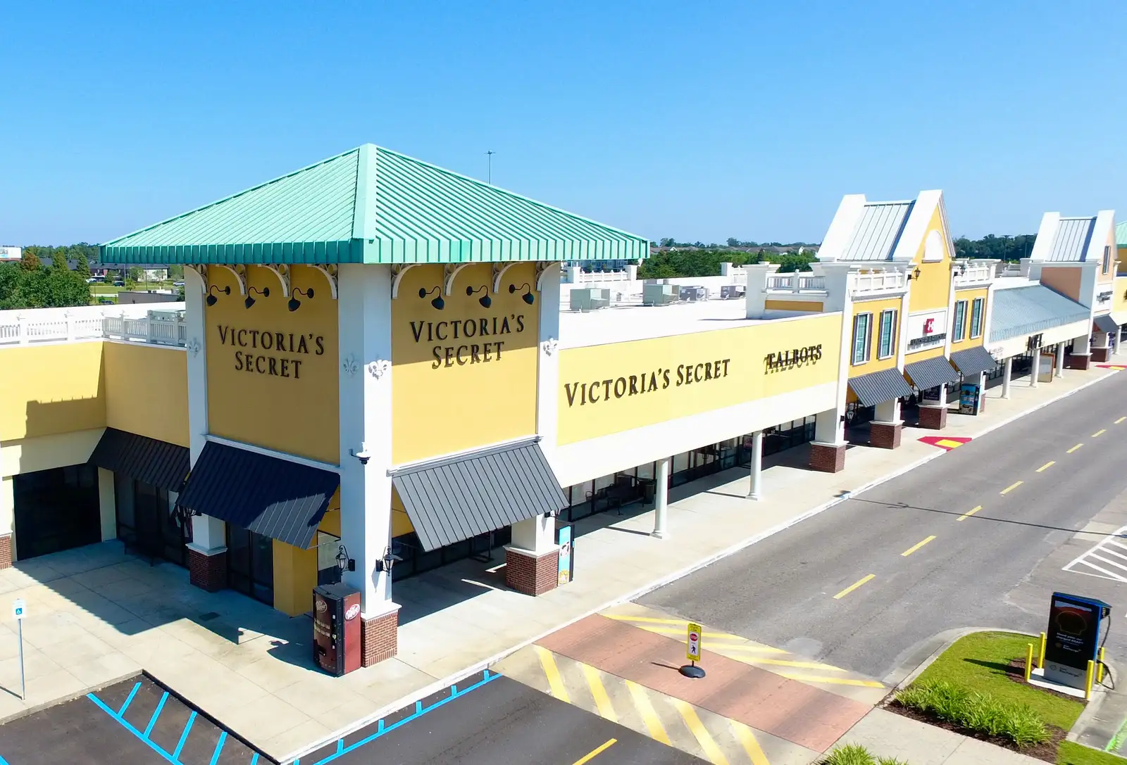 Tanger Outlet Center - Gonzales