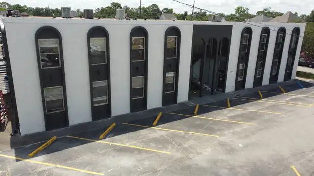 Move in Ready Metairie Office Space For Lease thumbnail 2