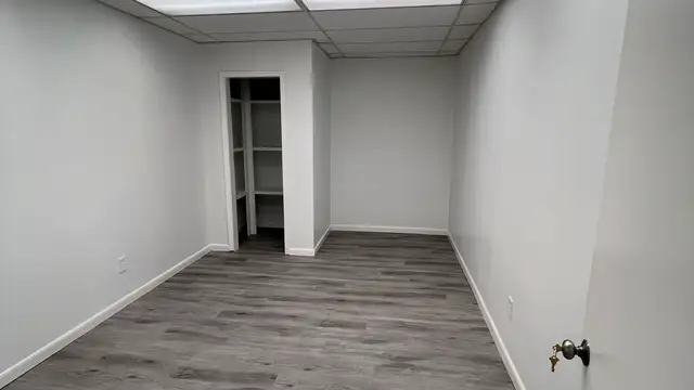 Move in Ready Metairie Office Space For Lease thumbnail 3