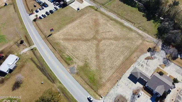 102 Albertson Pkwy thumbnail 2