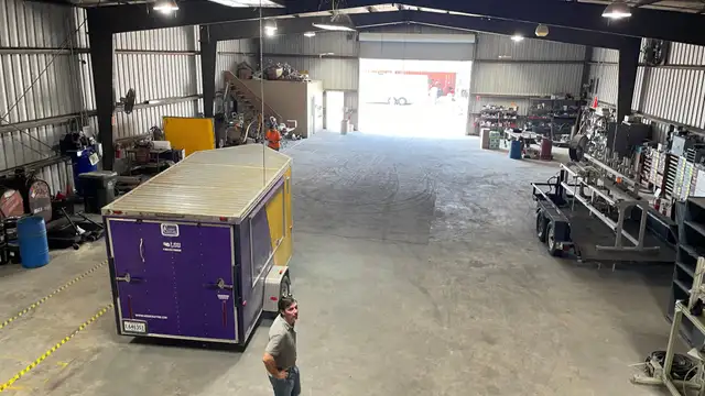 Office / Warehouse Complex with Secure Laydown Yard thumbnail 5