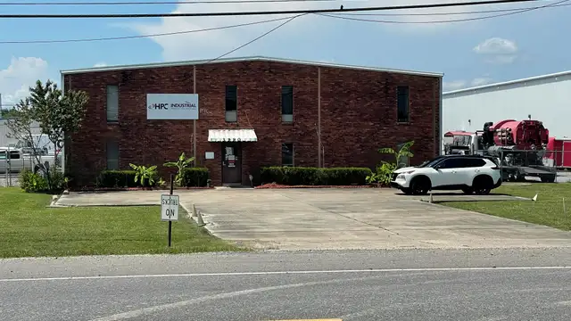 Office / Warehouse Complex with Secure Laydown Yard thumbnail 2