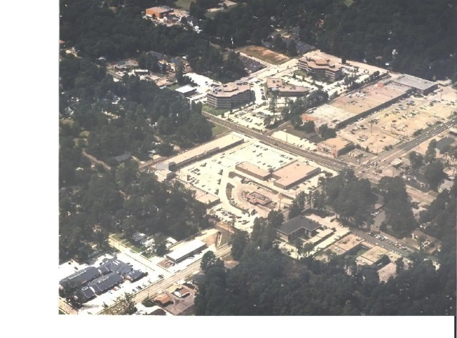 Towne Oak Square