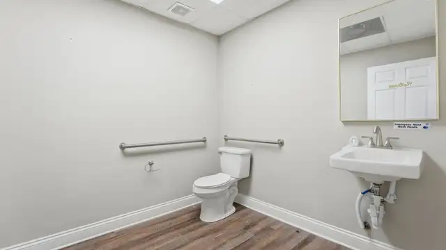 View image 12
