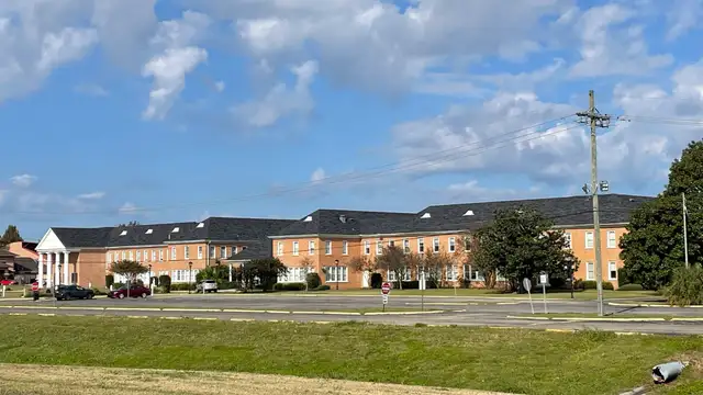 (St. Luke's) 4201 Woodland Dr thumbnail 4