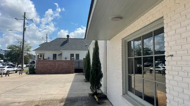 207 St Ferdinand St thumbnail 2