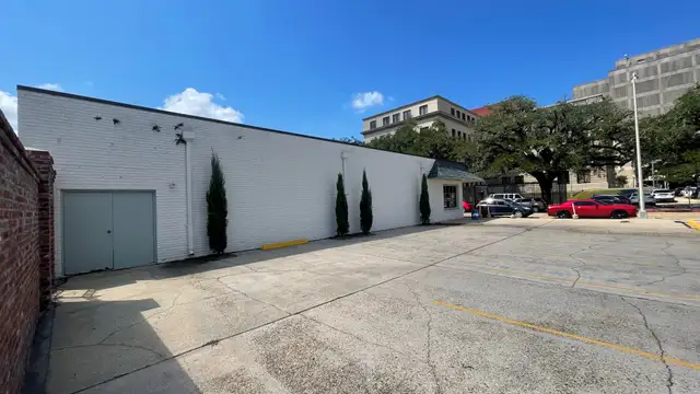 207 St Ferdinand St thumbnail 3
