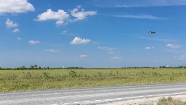 E Prien Lake Rd thumbnail 4