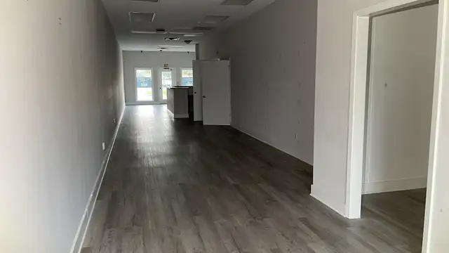 Suite 23 - Bayou Landing Retail Center thumbnail 5