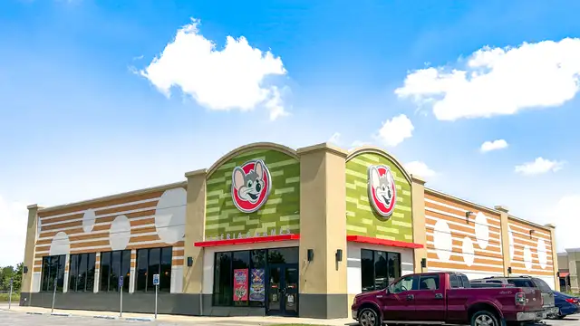 10,225 SF Former Chuck E. Cheese with Interstate Frontage thumbnail 3