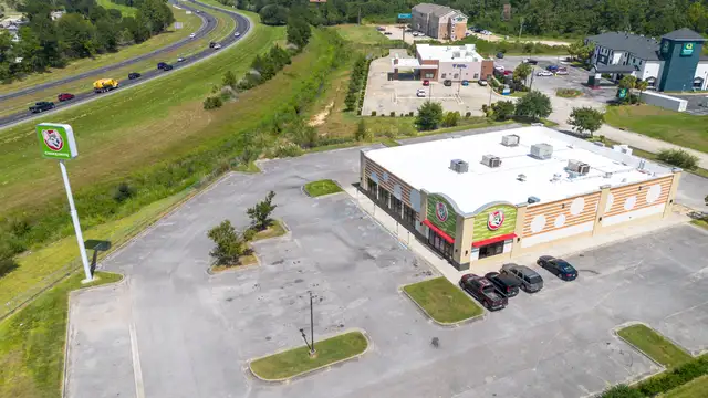 10,225 SF Former Chuck E. Cheese with Interstate Frontage thumbnail 5