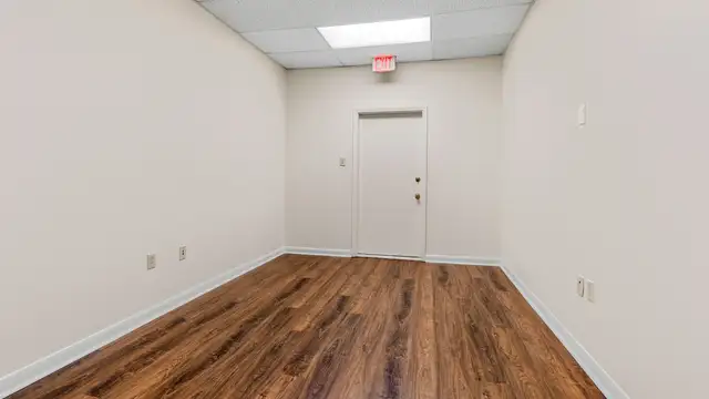 Interstate Visibility Office For Sale thumbnail 3