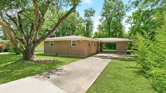 9 SFD's + Over 1 Acre RM2 Vac Lnd Near Downtown Hammond thumbnail 4