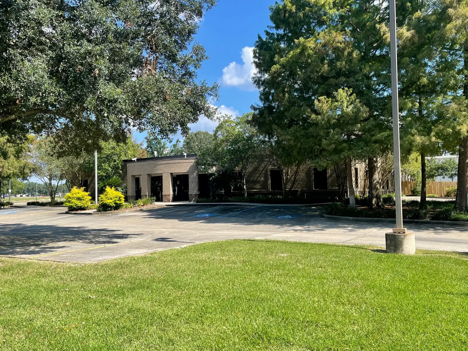 730 E. Kaliste Saloom Rd. image 2