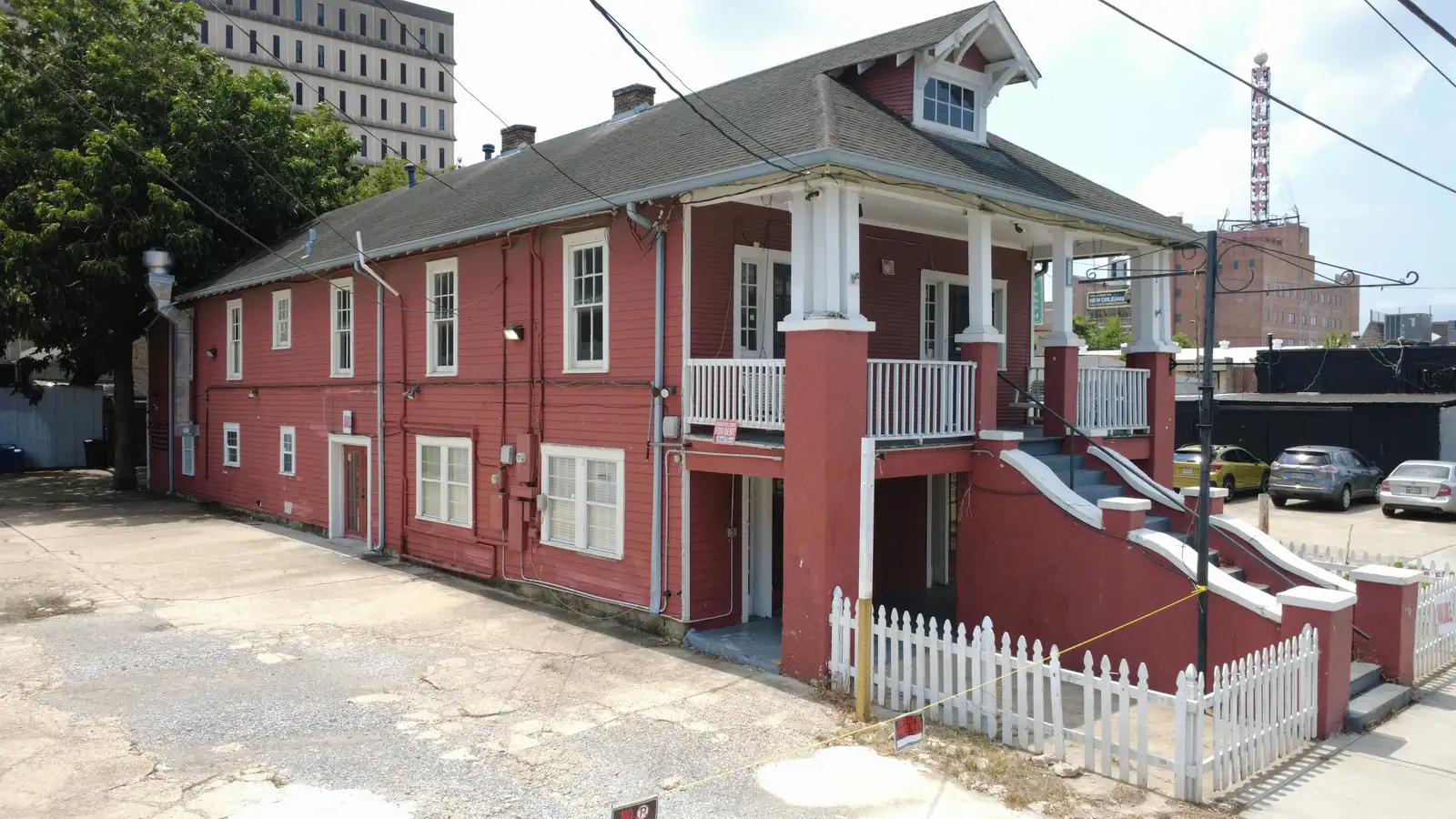 418 & 422 S Broad St