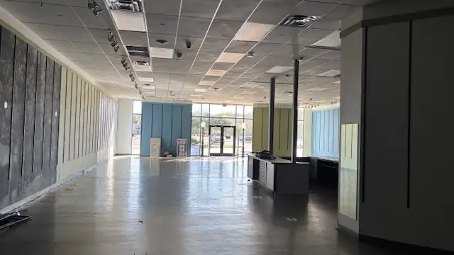 Suite 106 - Stirling Lafayette Shopping Center thumbnail 4