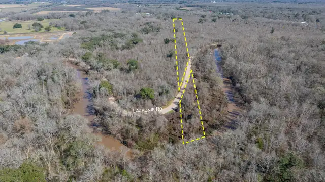 Versatile Acreage - 600 Blk Lajaunie Rd thumbnail 3