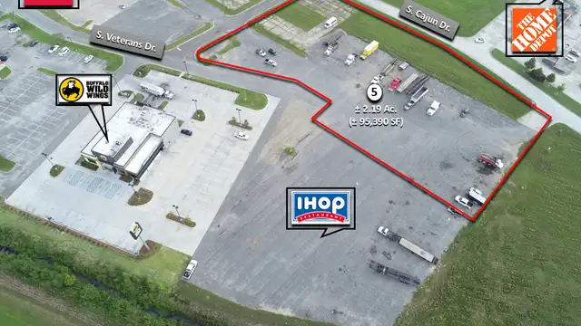 Lot 5 image