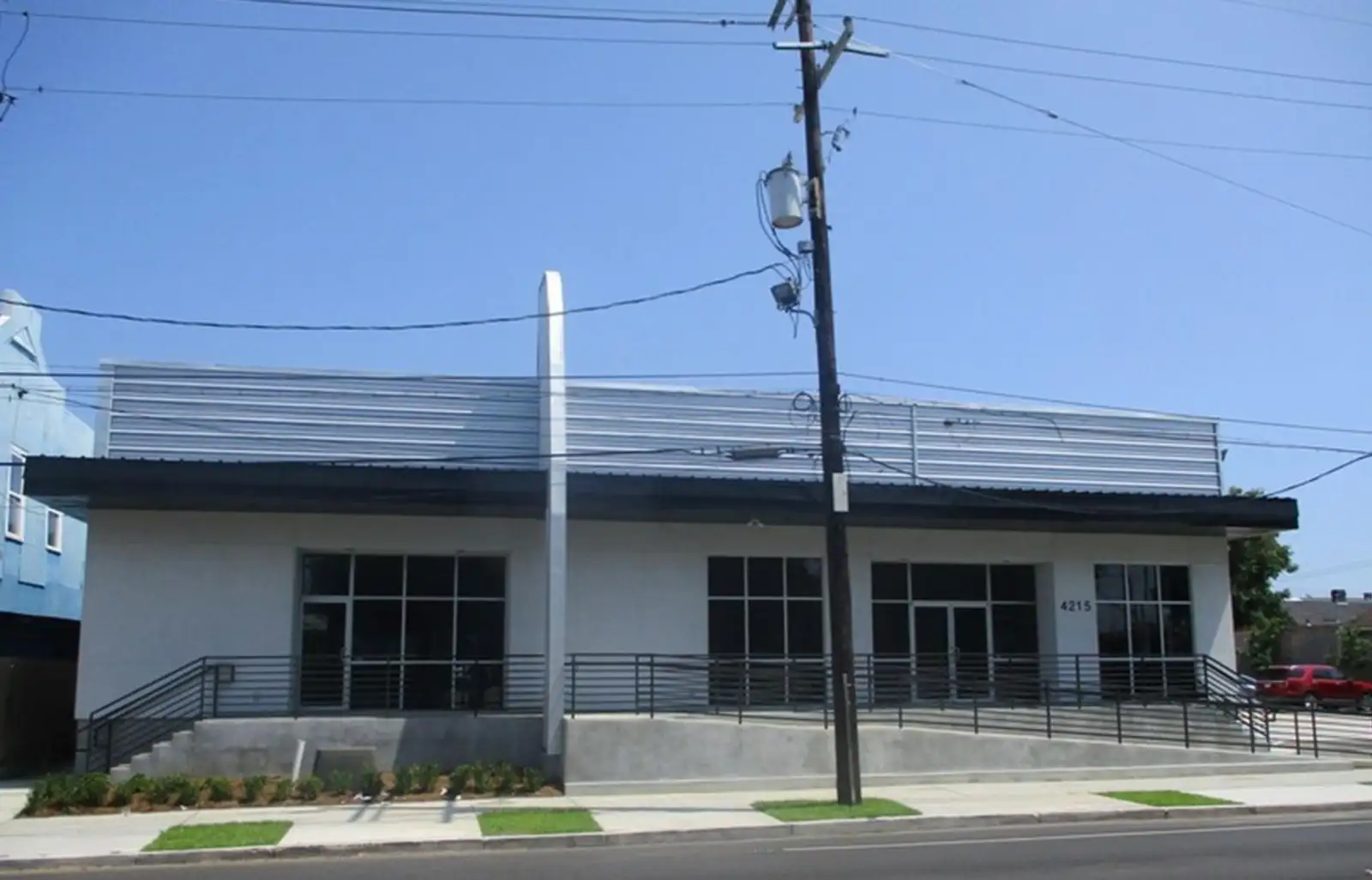 4215 S. Claiborne Avenue