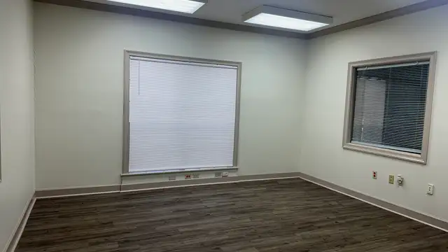 101 - 4917 S Sherwood Forest Blvd thumbnail 3