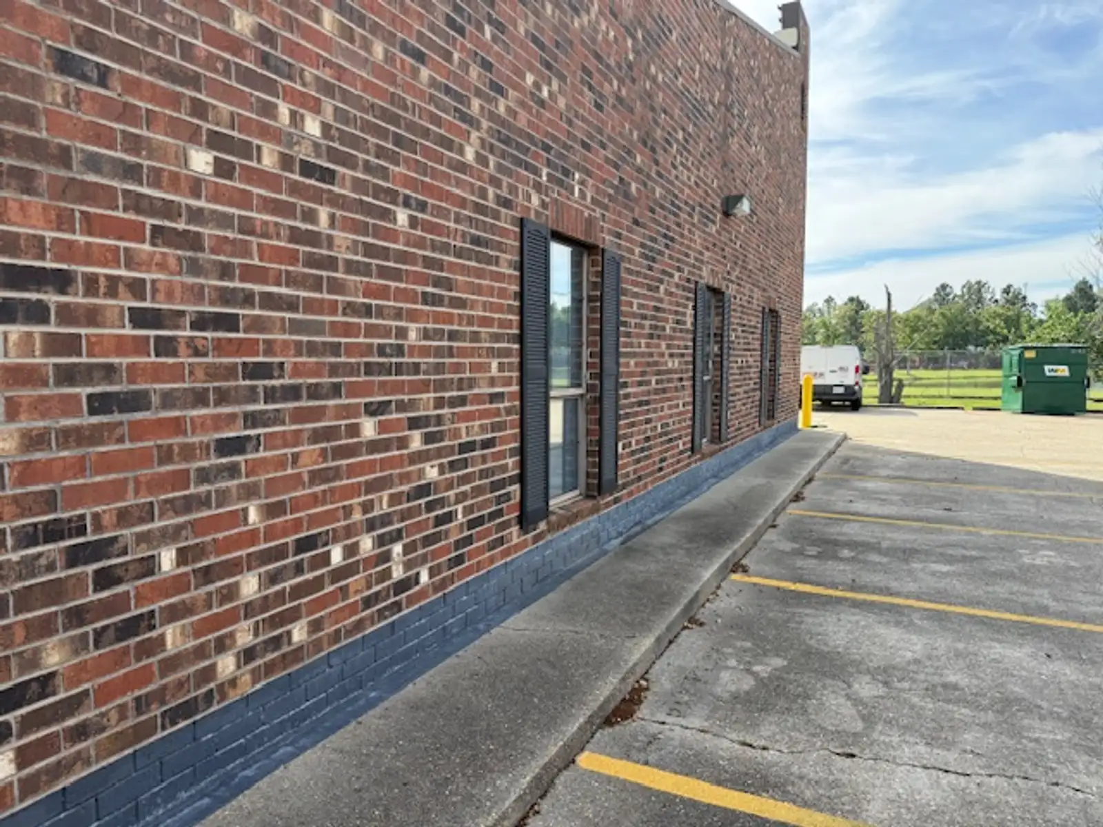 12232 Industriplex Blvd image 2