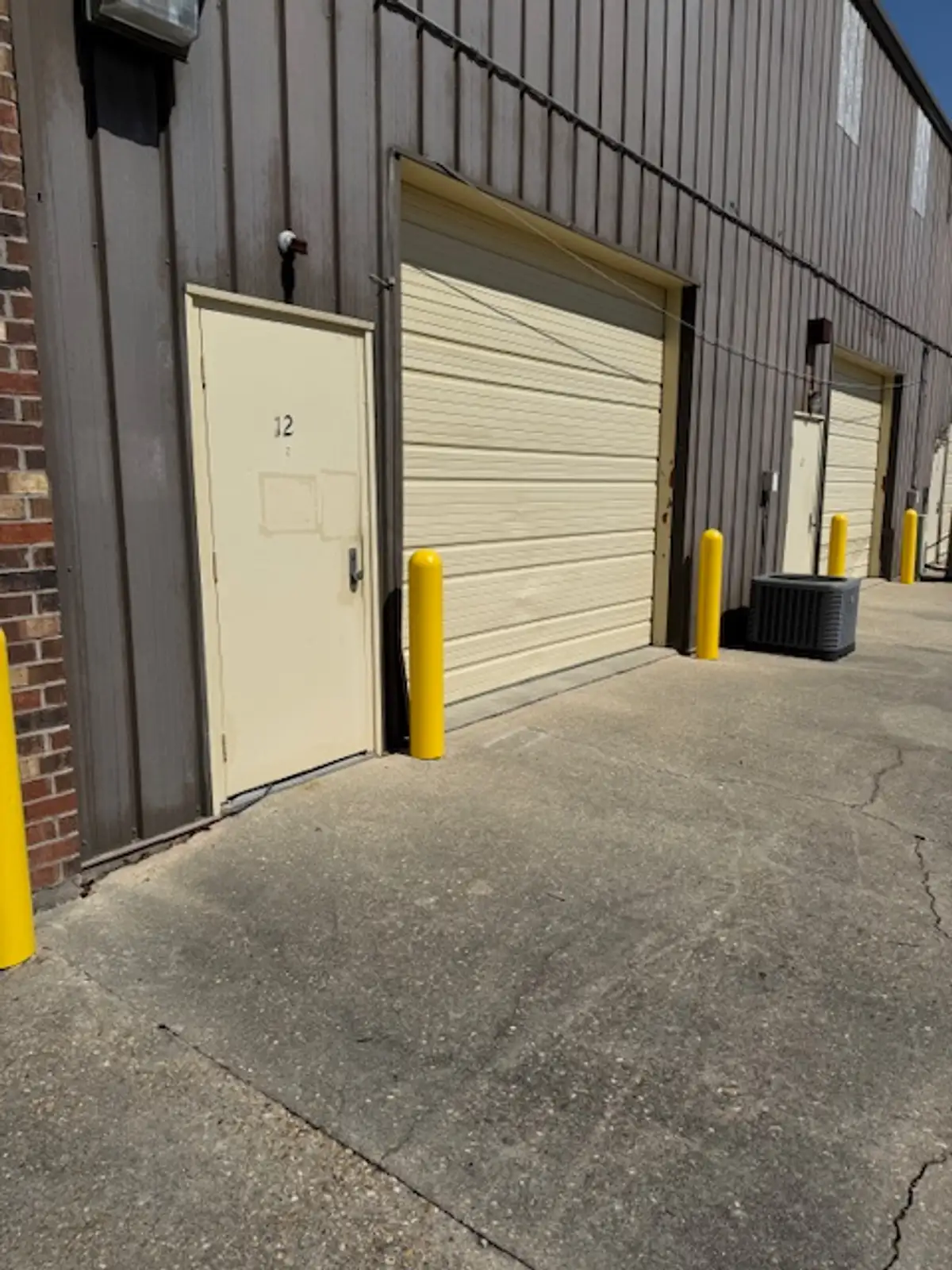 12232 Industriplex Blvd image 6
