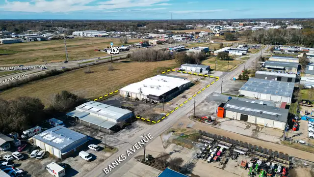 120 Banks Ave thumbnail 3