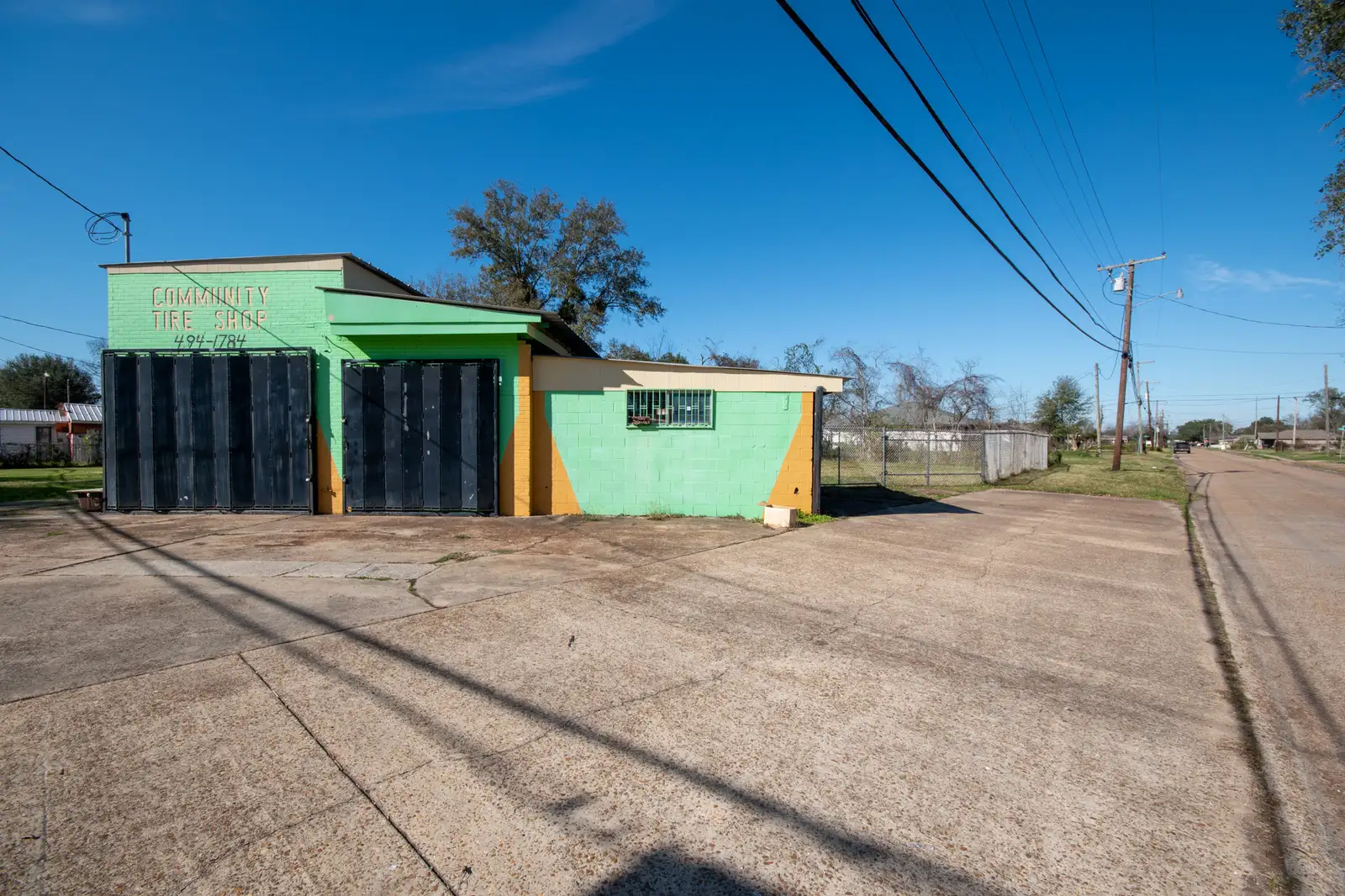 2041 E Mill St image 3
