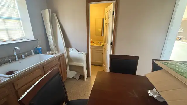 2171 Tower St thumbnail 4