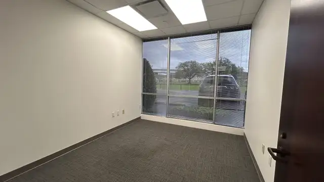 Suite 105 - Galleria thumbnail 5