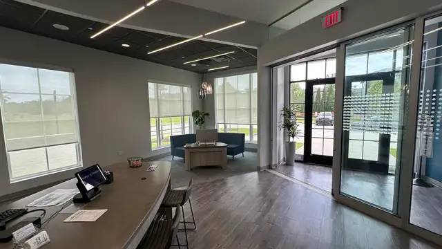 1,700 SF Office For Lease-Long Farm thumbnail 4