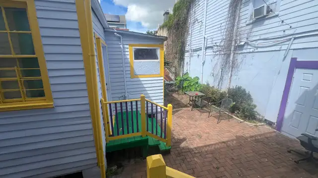 1005 Marigny St thumbnail 3