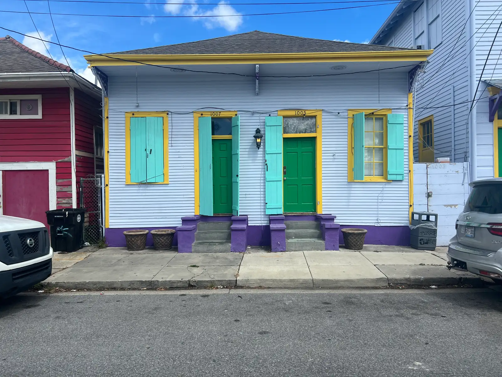 1005 Marigny St