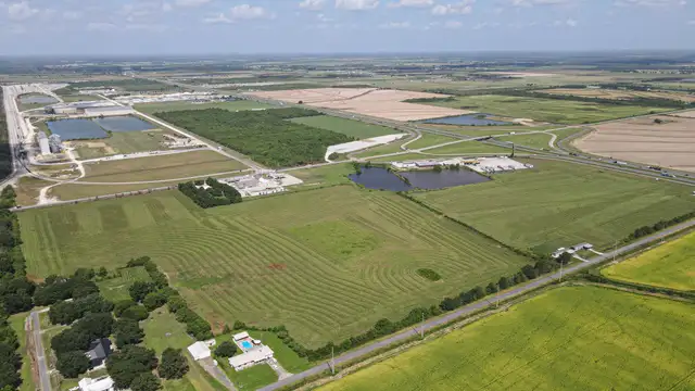 ±79-Acre Development Tract on Interstate 10 (101 Commerce Park) thumbnail 4