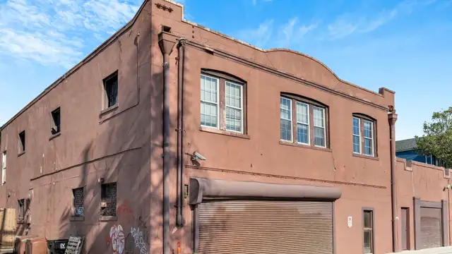 1021 Pleasant St thumbnail 4