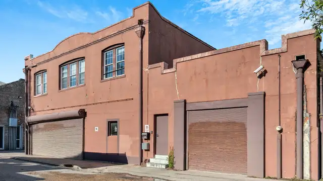 1021 Pleasant St thumbnail 3