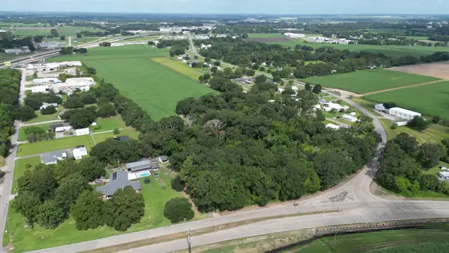 Weeks Island Rd thumbnail 2