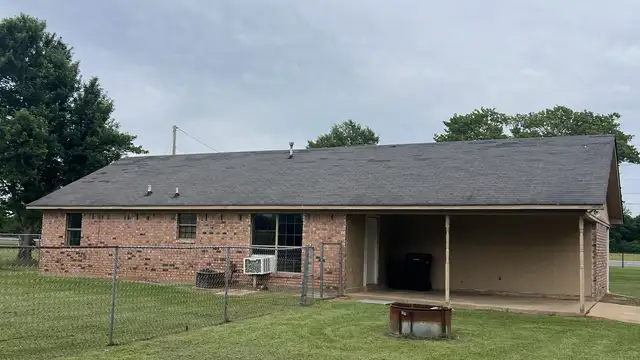5213 Airline Dr thumbnail 3