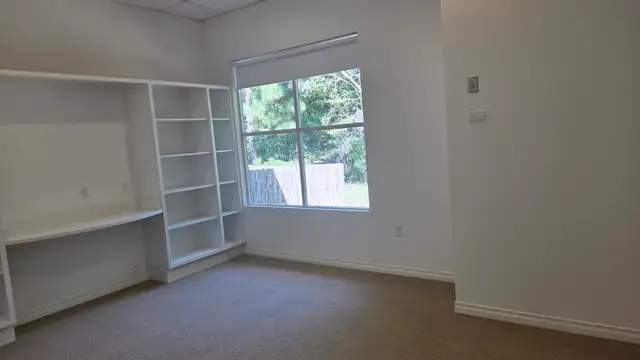 109 Innwood Dr thumbnail 5