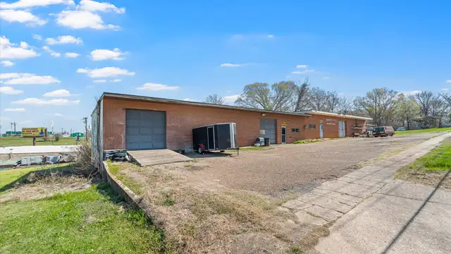 1717 Edwards St thumbnail 3