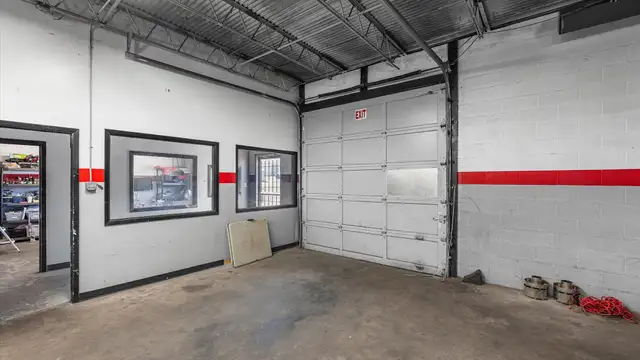 1717 Edwards St thumbnail 5